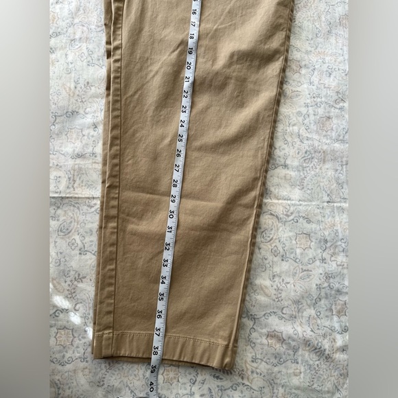 GAP Tan Straight Leg Pants Versatile Everyday Wear - Picture 9 of 14